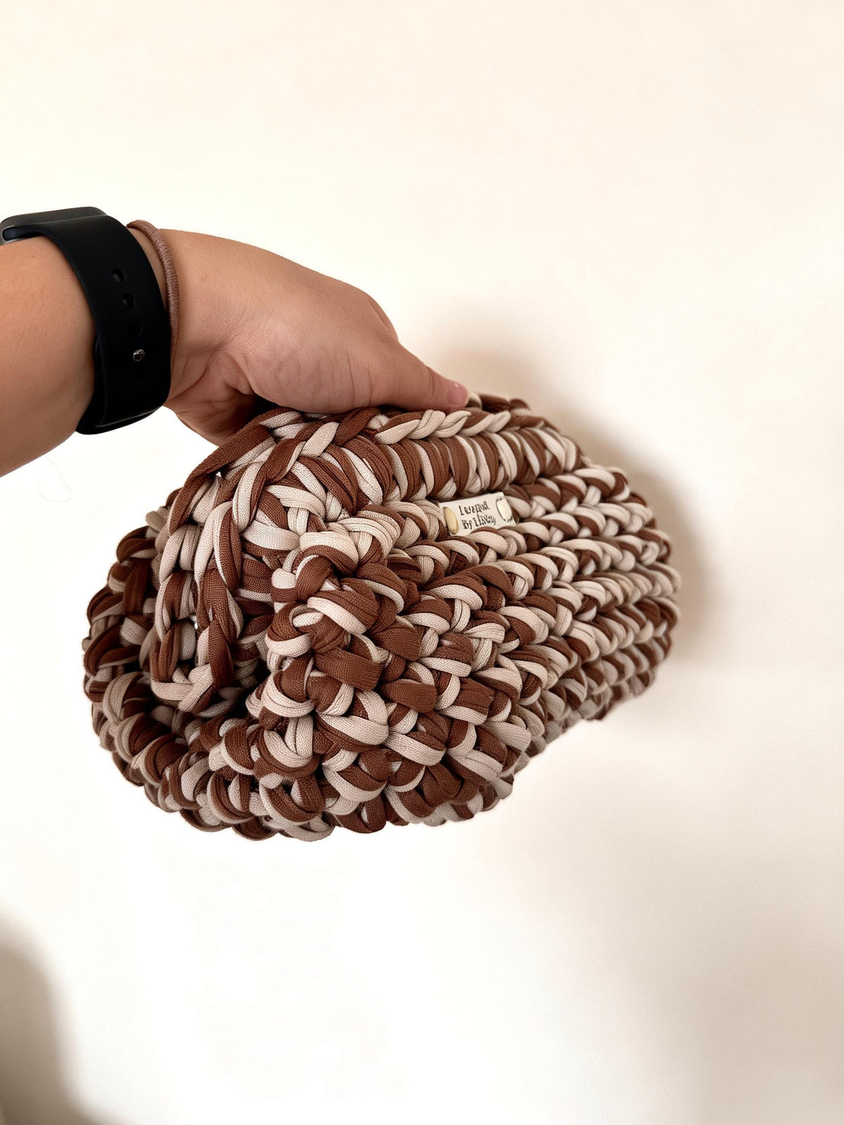 Chestnut clutch